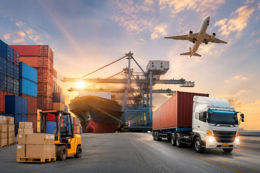 Logistics-Solutions-in-UAE-for-Smarter-Supply-Chain-Success